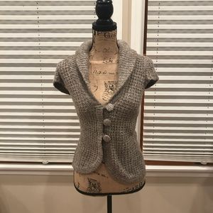 EUC Kaisely Sweater Button Up Short Sleeve Top